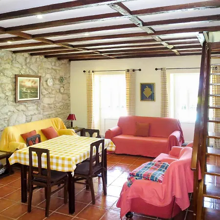 Sleeps 8 With Pool And Wifi