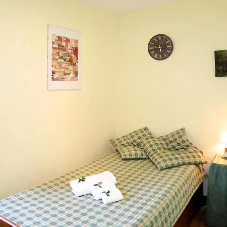 Sleeps 8 With Pool And Wifi