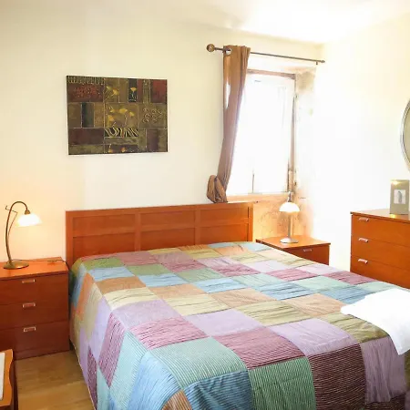 Sleeps 8 With Pool And Wifi Afife